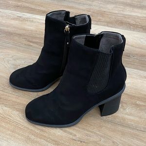 Dr. Scholls block heel booties